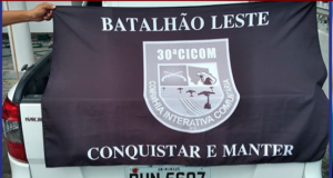 Na zona norte de Manaus, polícia recupera veículo com restrição de rouboO veículo e um eletrodoméstico proveniente do roubo foram encontrados abandonados em via pública. Na zona norte de Manaus, polícia recupera veículo com restrição de roubo