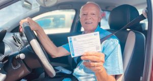 Nova credencial de estacionamento começa a ser emitida na próxima semanaO IMMU esclarece que as atuais credenciais continuam com seu prazo de validade e a troca deve ser feita após o vencimento. Nova credencial de estacionamento começa a ser emitida na próxima semana