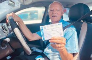 Nova credencial de estacionamento começa a ser emitida na próxima semanaO IMMU esclarece que as atuais credenciais continuam com seu prazo de validade e a troca deve ser feita após o vencimento. Nova credencial de estacionamento começa a ser emitida na próxima semana