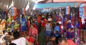 Parintins 2023: Mostra de Artesanato e Economia Solidária e Feira de Artesanato Indígena geram receita de mais de R$ 1 milhão para artesãosAs exposições atraíram turistas e visitantes que puderam adquirir produtos e artigos artesanais da cultura e economia dos povos originários. Parintins 2023: Mostra de Artesanato e Economia Solidária e Feira de Artesanato Indígena geram receita de mais de R$ 1 milhão para artesãos