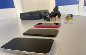 Polícia deflagra segunda fase da Operação Dracma e prende trio envolvido em esquema fraudulento de rifas e outros crimesOperação ocorreu nesta quarta-feira (05/07), em Manaus. Polícia deflagra segunda fase da Operação Dracma e prende trio envolvido em esquema fraudulento de rifas e outros crimes