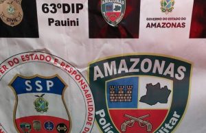 Policiais apreende fuzil, drogas e madeira em ações distintas em Itacoatiara, Pauini e CoariTrês suspeitos foram presos por suspeita de envolvimento nesses crimes. Policiais apreende fuzil, drogas e madeira em ações distintas em Itacoatiara, Pauini e Coari