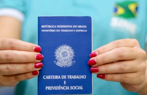 Sine oferta 165 vagas de emprego nesta quarta-feiraPara participar da pré-seleção e concorrer a uma das vagas disponíveis, ou receber orientação de cadastro, Carteira de Trabalho Digital e seguro-desemprego, os candidatos devem comparecer a um dos postos do Sine Manaus. Sine oferta 165 vagas de emprego nesta quarta-feira