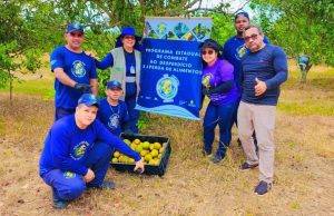 Ação solidária distribui 1,2 toneladas de laranjas à famílias vulneráveis de ManausTrês instituições socioassistenciais foram beneficiadas pela ação do Programa Estadual de Combate ao Desperdício e à Perda de Alimentos. Ação solidária distribui 1,2 toneladas de laranjas à famílias vulneráveis de Manaus