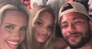 Após declaração de amor para Bruna Biancardi, Neymar curte noitada com gringasO jogador surpreende a amada com uma declaração de amor e segue aproveitando dias de descanso. Após declaração de amor para Bruna Biancardi, Neymar curte noitada com gringas