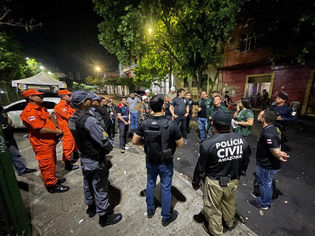 CIF fiscaliza 21 estabelecimentos em Manaus