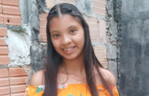 Polícia divulga imagem de adolescente que desapareceu no bairro Santa EtelvinaQuem souber informações, repasse para os números (92) 99115-1284, da Depca, ou 181, da SSP-AM. Polícia divulga imagem de adolescente que desapareceu no bairro Santa Etelvina