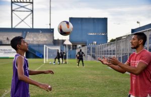 No Amazonas, Programa Pelci une gerações no esporteApaixonado por futebol, aluno do Programa Esporte e Lazer na Capital e Interior (Pelci), sonha ser jogador profissional No Amazonas, Programa Pelci une gerações no esporte