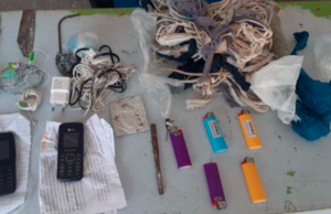 Em Tefé, Polícia Militar faz vistoria em cadeia no município e apreende arma branca e celularesA revista ocorreu com o objetivo de averiguar denúncias de materiais ilícitos nas celas. Em Tefé, Polícia Militar faz vistoria em cadeia no município e apreende arma branca e celulares