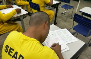 Encceja 2023: Seap bate recorde com 1.066 custodiados inscritos no estadoO exame também atende as Pessoas Privadas de Liberdade (PPL´s) contribuindo para a reintegração pós-cárcere. Encceja 2023: Seap bate recorde com 1.066 custodiados inscritos no estado