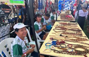 Feiras de Artesanato Indígena arrecadam R$ 300 mil em produtos vendidos no primeiro semestre de 2023 Os valores foram arrecadados nas Feiras realizadas em Nhamundá, Parintins, Rio Preto da Eva e em ações culturais em Manaus. Feiras de Artesanato Indígena arrecadam R$ 300 mil em produtos vendidos no primeiro semestre de 2023