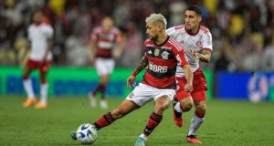 Flamengo e Internacional empatam em 0 a 0, no MaracanãO time Rubro-Negro deixa o campo com protesto da torcida: "time sem vergonha" Flamengo e Internacional empatam em 0 a 0, no Maracanã