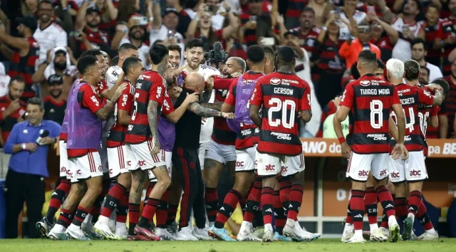 Flamengo vence o Grêmio e vai para final da Copa do Brasil Flamengo vence o Grêmio e vai para final da Copa do Brasil