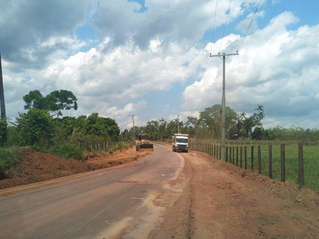 Governo do Amazonas inicia obra de reconstrução da estrada do Engenho