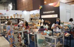 Governo do Amazonas lança edital de chamamento para artesãos interessados em participar do 16º Salão do Artesanato – Raízes BrasileirasAs Inscrições já podem ser feitas no site da Sedecti e seguem até o dia 21 de agosto. O evento será em Brasília. Governo do Amazonas lança edital de chamamento para artesãos interessados em participar do 16º Salão do Artesanato – Raízes Brasileiras