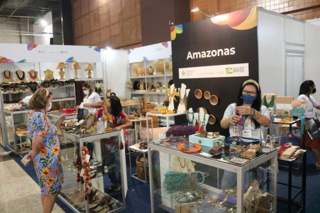 Governo do Amazonas lança edital de chamamento para artesãos interessados em participar do 16º Salão do Artesanato – Raízes Brasileiras