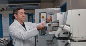 Hemoam adota tecnologia que reduz riscos de complicações pós-transfusão de sangueO novo equipamento realiza a Técnica de Inativação de Patógenos (TRP), método que reduz a transmissão de doenças pela transfusão. Hemoam adota tecnologia que reduz riscos de complicações pós-transfusão de sangue