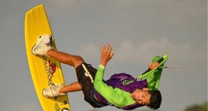 Jajá do Wake faz história como primeiro amazonense a vencer etapa do Brasileiro de Wakeboard em casaO atleta indígena Jair Paulino busca seu primeiro título na competição nacional e se prepara para disputar o Mundial de Wakeboard 2023. Jajá do Wake faz história como primeiro amazonense a vencer etapa do Brasileiro de Wakeboard em casa
