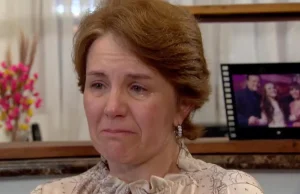 Mãe de Larissa Manoela implora em entrevista pelo retorno da filhaSilvana Taques relatou que tem sofrido muito e que gostaria que Larissa voltasse. Mãe de Larissa Manoela implora em entrevista pelo retorno da filha