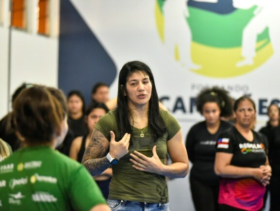 Mais de 120 mulheres concluem o Curso de Defesa Pessoal Feminina da Sedel