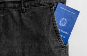 Mais de 7 milhões de pessoas não estudam e nem trabalham no BrasilDados do Dieese refletem os desafios da empregabilidade entre os mais jovens e evidencia a importância de iniciativas que podem contribuir com a inserção desta parcela da população no mercado de trabalho. Mais de 7 milhões de pessoas não estudam e nem trabalham no Brasil