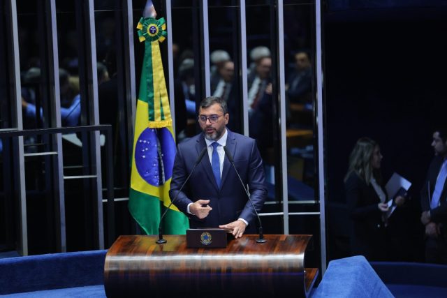 No Senado, Wilson Lima diz que é necessário proteger a Zona Franca para proteger a floresta