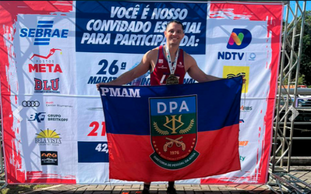 Polícia Militar participa de Maratona Internacional de Blumenau