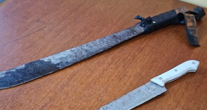 Polícia detém homem por violência contra mulherO acusado teria agredido a esposa, no bairro João Paulo. Polícia detém homem por violência contra mulher