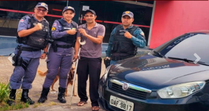 Polícia recupera veículo roubado na tarde de terça-feira O sistema de monitoramento de câmeras informou a localização do carro, quando avistou o veículo saindo na contramão da via. Polícia recupera veículo roubado na tarde de terça-feira