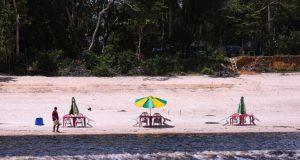 Praias do Amazonas são atrativos naturais e refrescantes para amenizar o calorConfira o roteiro preparado pela Amazonastur para curtir o destino de sol e praia no estado. Praias do Amazonas são atrativos naturais e refrescantes para amenizar o calor