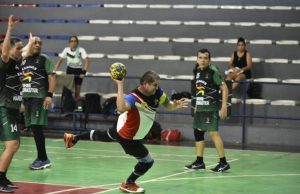 Taça Manaus de Handebol Master reúne 300 atletas no Ginásio Renné MonteiroEvento contou com atletas do estado de Roraima e de municípios do Amazonas. Taça Manaus de Handebol Master reúne 300 atletas no Ginásio Renné Monteiro