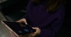 Alerta aos pais! Polícia Civil alerta sobre crimes praticados contra crianças e adolescentes na internetCriminosos utilizam perfis falsos para obter a confiança das vítimas. Alerta aos pais! Polícia Civil alerta sobre crimes praticados contra crianças e adolescentes na internet