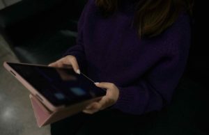 Alerta aos pais! Polícia Civil alerta sobre crimes praticados contra crianças e adolescentes na internetCriminosos utilizam perfis falsos para obter a confiança das vítimas. Alerta aos pais! Polícia Civil alerta sobre crimes praticados contra crianças e adolescentes na internet