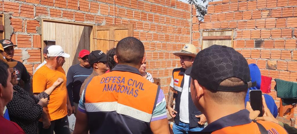 Após forte temporal, agentes da Defesa Civil Amazonas realizam visita técnica em Juruá