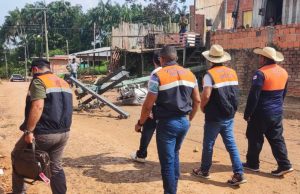 Após forte temporal, agentes da Defesa Civil Amazonas realizam visita técnica em Juruá Foram 205 famílias diretamente atingidas, resultando em um total de 820 pessoas afetadas. Após forte temporal, agentes da Defesa Civil Amazonas realizam visita técnica em Juruá