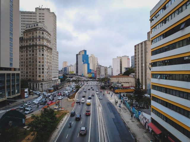 Dia Nacional do Trânsito: Inteligência Artificial pode melhorar o sistema de tráfego brasileiro