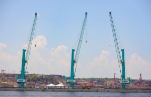 Em Manaus, Super Terminais inaugura os primeiros guindastes elétricos do mundoR$ 260 milhões foram investidos pela empresa no setor logístico do Amazonas; evento contou com a presença de empresários alemães e autoridades do Estado Em Manaus, Super Terminais inaugura os primeiros guindastes elétricos do mundo