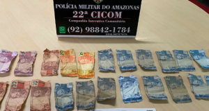 Homem é preso após roubo a ônibus em ManausO assalto ocorreu no transporte coletivo da linha 448. Homem é preso após roubo a ônibus em Manaus