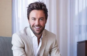 Kayky Brito melhora e respira sem a ajuda de aparelhos, diz boletim médicoInternado há 11 dias após ser atropelado no Rio de Janeiro (RJ), o ator segue no Hospital Copa D’Or. Kayky Brito melhora e respira sem a ajuda de aparelhos, diz boletim médico