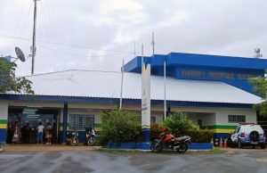 No interior do Amazonas, homem é preso em flagrante por agredir fisicamente e ameaçar de morte a enteadaO caso aconteceu em Manacapuru e a vítima é uma adolescente de 14 anos. No interior do Amazonas, homem é preso em flagrante por agredir fisicamente e ameaçar de morte a enteada