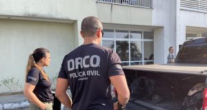 Polícia Civil prende integrante de grupo criminoso em 2ª fase da Operação UltimatoInfrator era responsável por transportar duas toneladas de drogas, além de armas de fogo apreendidas na 1ª fase. Polícia Civil prende integrante de grupo criminoso em 2ª fase da Operação Ultimato