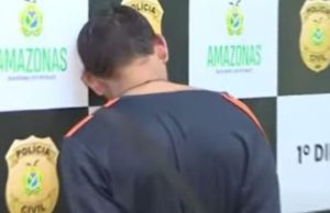 Em Manaus, motorista de aplicativo é preso após se masturbar na frente de mulherA vítima estava indo buscar os filhos na escola quando foi assediada pelo motorista. Em Manaus, motorista de aplicativo é preso após se masturbar na frente de mulher