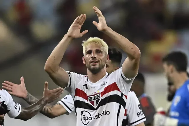 São Paulo sai na frente e vence o Flamengo na final da Copa do Brasil São Paulo sai na frente e vence o Flamengo na final da Copa do BrasilBrasil