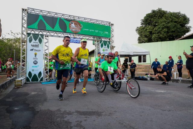 UEA realiza 1ª Corrida do Saium-de-coleira