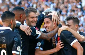 Vasco vence Fluminense e aumenta chance de ficar na Série A Vasco vence Fluminense e aumenta chance de ficar na Série A
