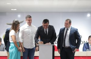 Wilson Lima homologa resultado final do concurso do Detran AmazonasValidação contempla cargos de agente de trânsito, examinador de trânsito, perito de acidente de trânsito e vistoriador de veículos que realizaram curso de formação. Wilson Lima homologa resultado final do concurso do Detran Amazonas