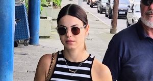 Sthefany Brito envia mensagem para motorista que atropelou Kayky Sthefany Brito envia mensagem para motorista que atropelou Kayky
