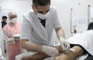 AVC: Crescimento da doença tem afetado a saúde de jovens e idososSegundo o Ministério da Saúde, nos últimos nove anos, houve um crescimento significativo de 38% nos casos de AVC no país. AVC: Crescimento da doença tem afetado a saúde de jovens e idosos