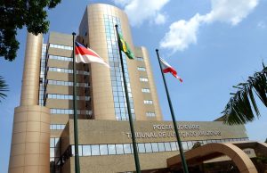 Acidente: elevador do TJAM despenca e deixa feridosIdoso de 62 anos bateu a cabeça e foi socorrido pelo SAMU. Acidente: elevador do TJAM despenca e deixa feridos