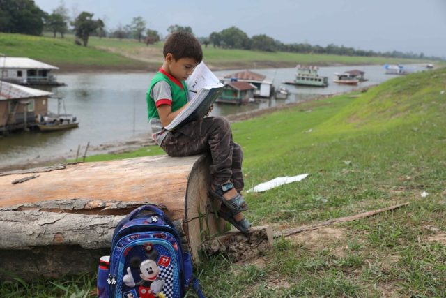 Aula em Casa retorna para atender alunos impactados pela estiagem